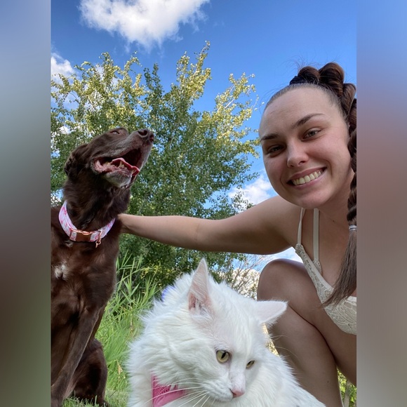 Hi I'm Amber! Get to know me.. - Picture 6 of 8